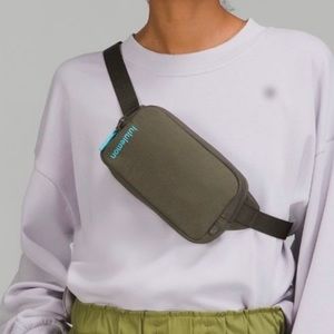 Lululemon mini belt bag nwt